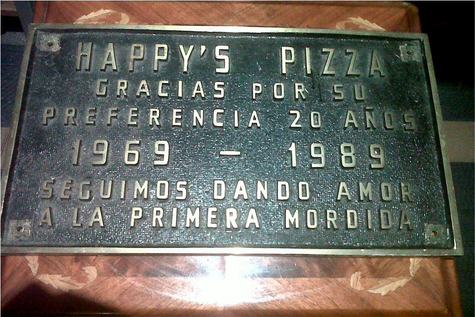 Historia Happy's Pizza 3